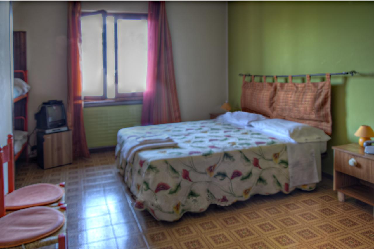 Albergo Rifugio Montecucco Piampaludo ภายนอก รูปภาพ