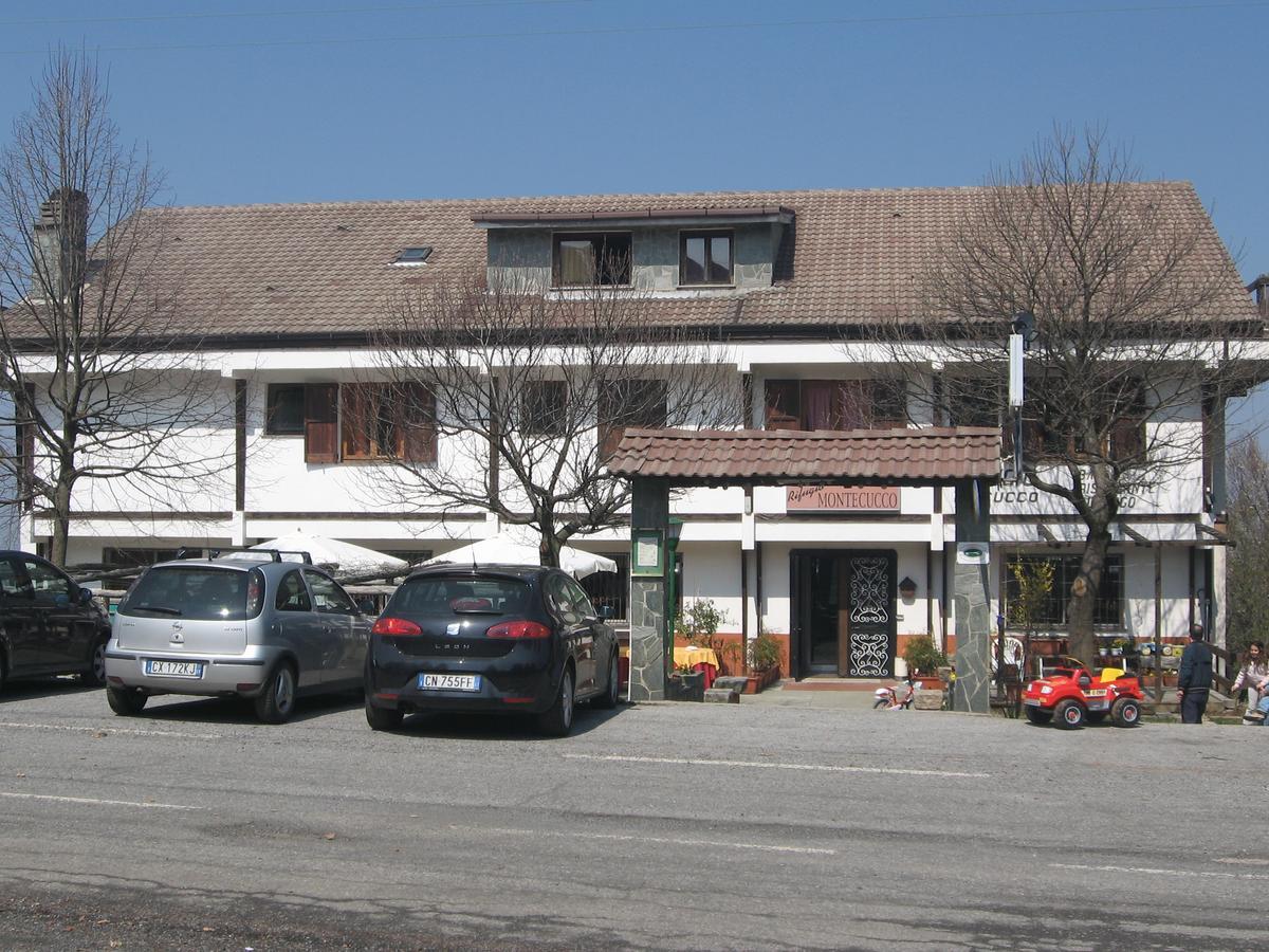 Albergo Rifugio Montecucco Piampaludo ภายนอก รูปภาพ