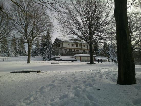 Albergo Rifugio Montecucco Piampaludo ภายนอก รูปภาพ